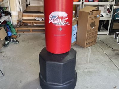Century Wavemaster free standing punching bag