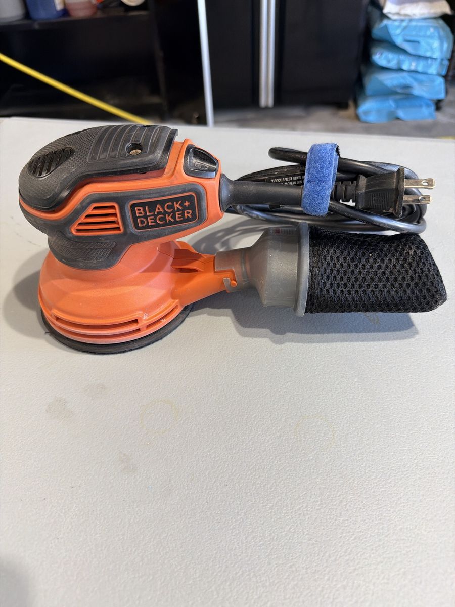 Black+Decker Corded Random Orbit Sander with Dust Bag