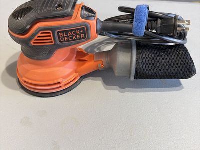 Black+Decker Corded Random Orbit Sander with Dust Bag