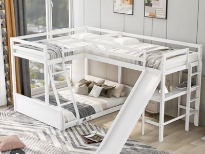 Triple bunk Bed