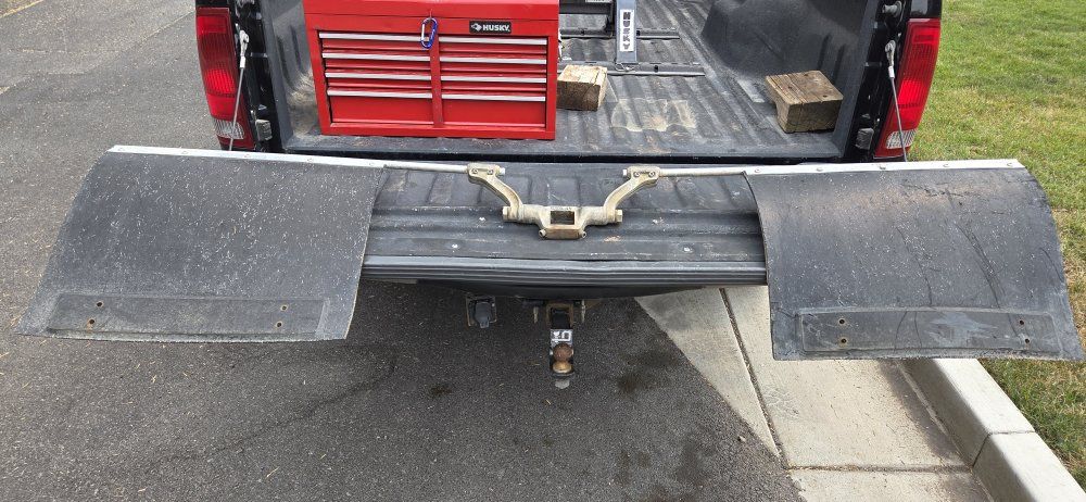 ENKAY Hitch-Mounted Mud Flap System for Towing