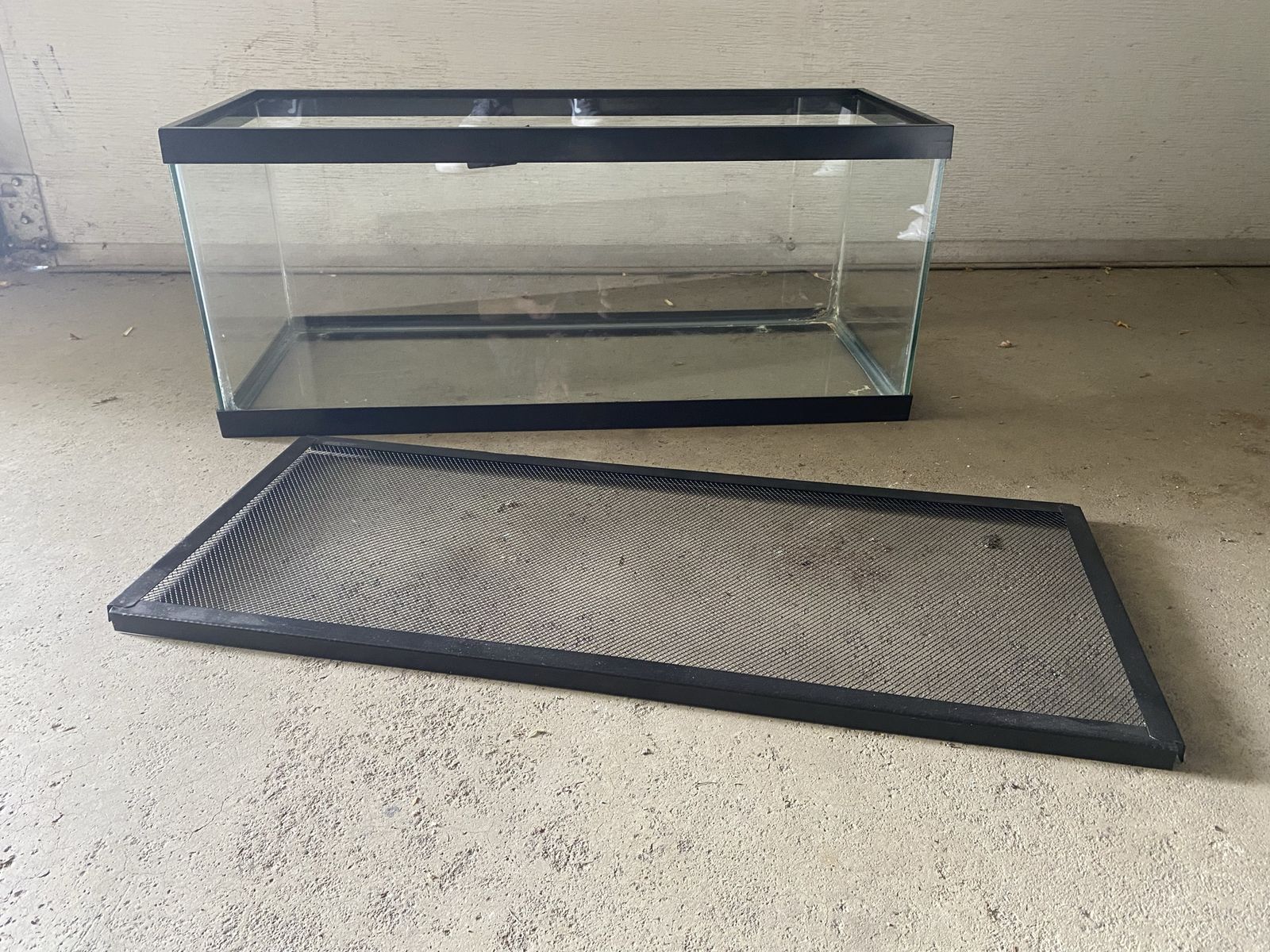 20 Gallon Tank w/Screen Lid