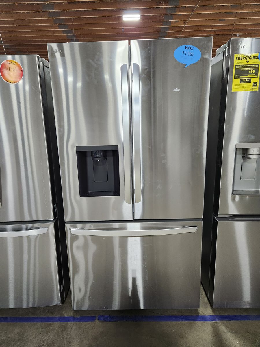 LG French Door Refrigerator Stainless Steel with Water Dispenser - Brand New