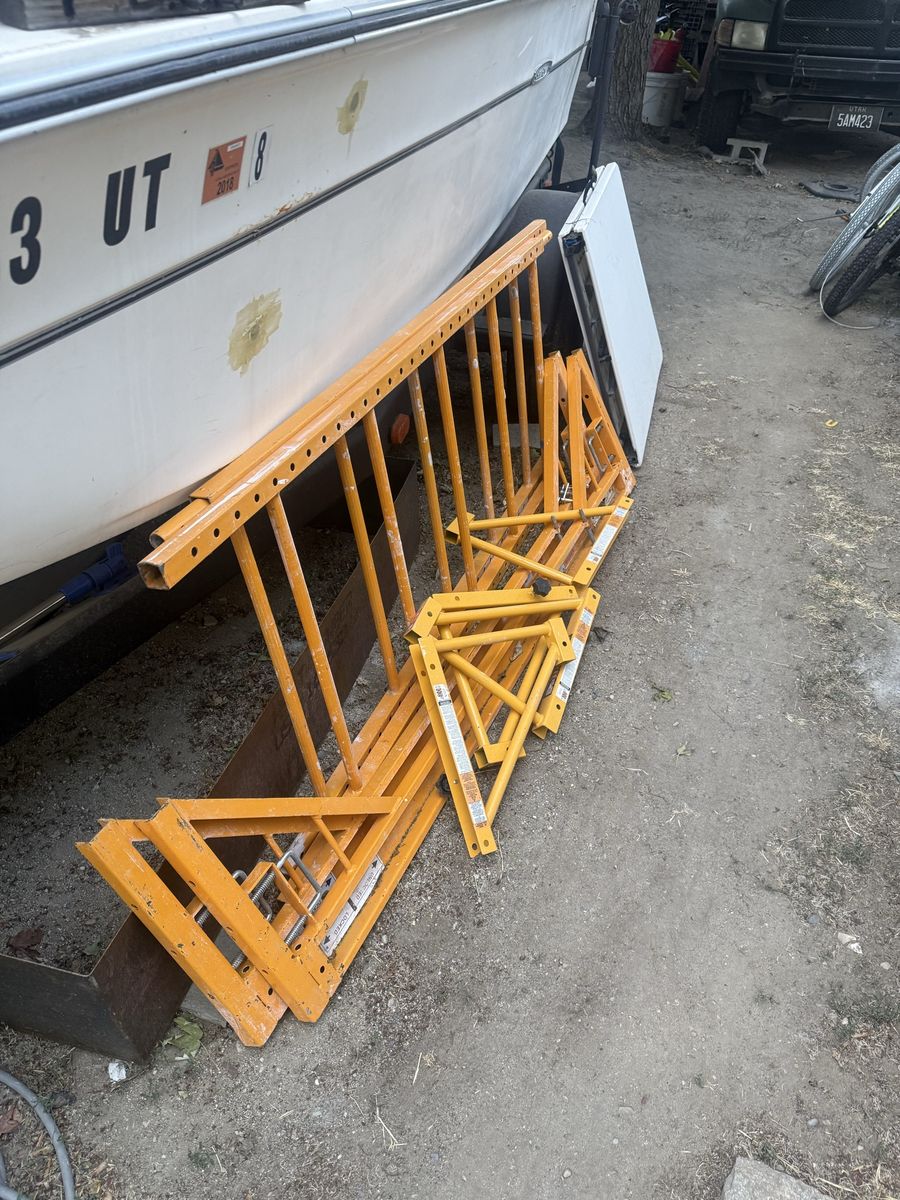 Scaffolding missing parts