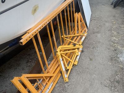 Scaffolding missing parts