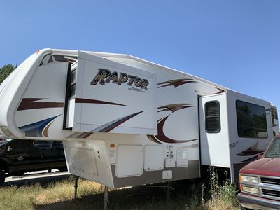 2010 Keystone Raptor