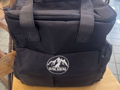 NEVER USED/BRAND NEW! Wag Swag Dog Travel Bag & Organizer with Food/Water Bowls & Water Bottle