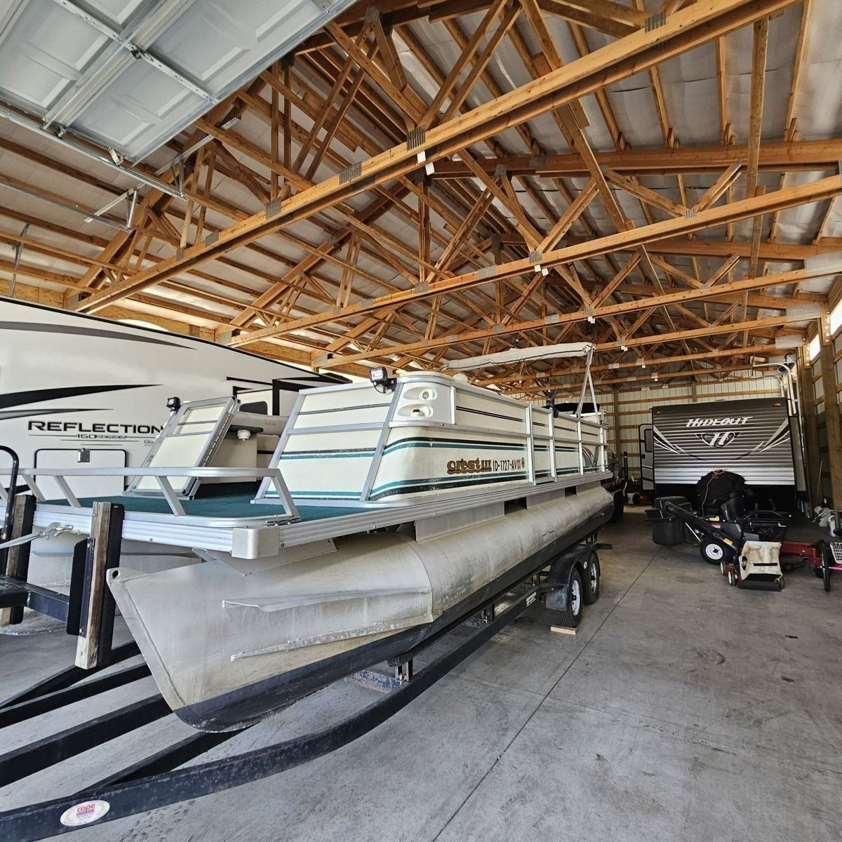 Crestliner Pontoon Boat