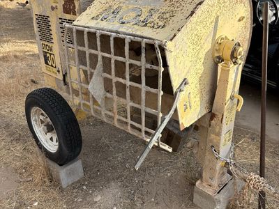 STOW 30 Cement Mixer - Heavy-Duty Construction Equipment