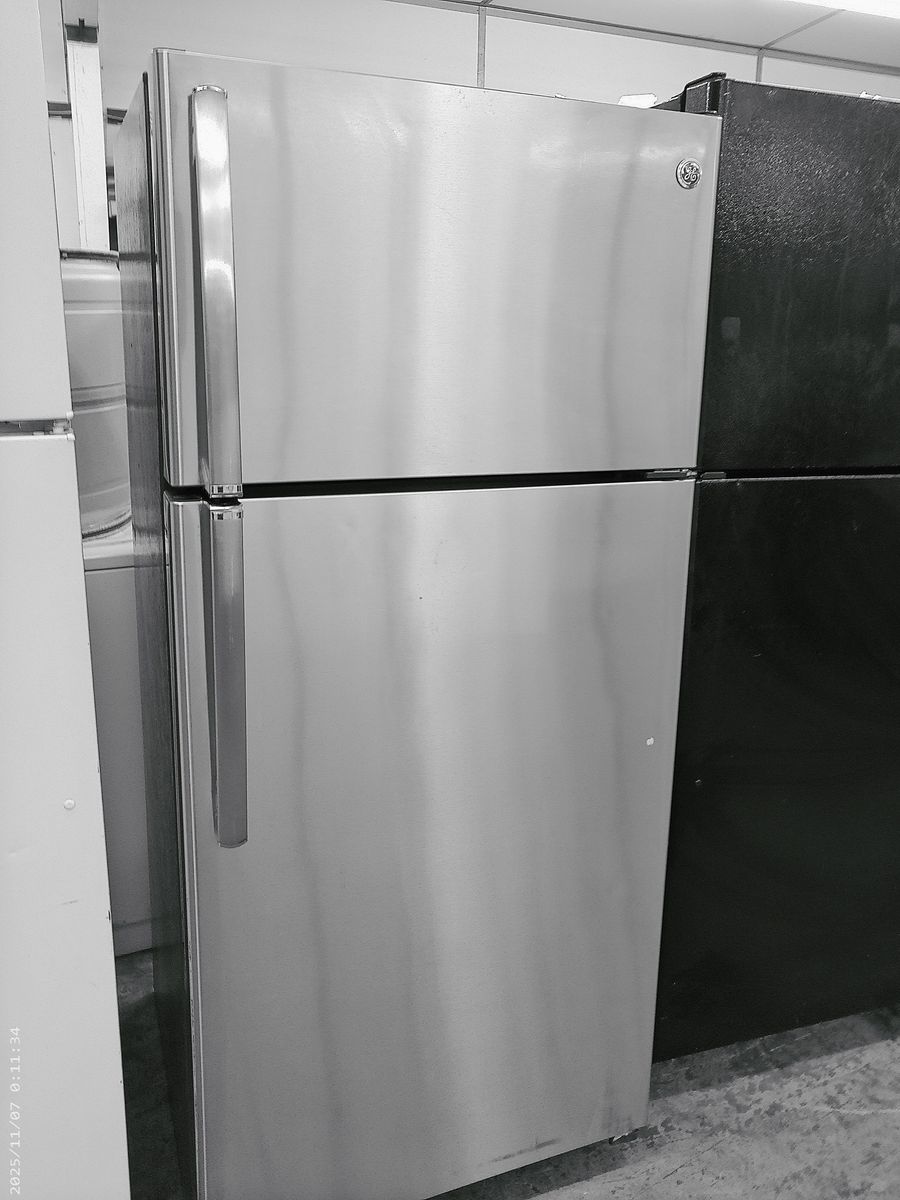 Stainless Steel 16 cf Refrigerator~90 Day Guarantee