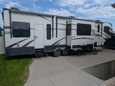 2015 Voltage 42' Toyhauler