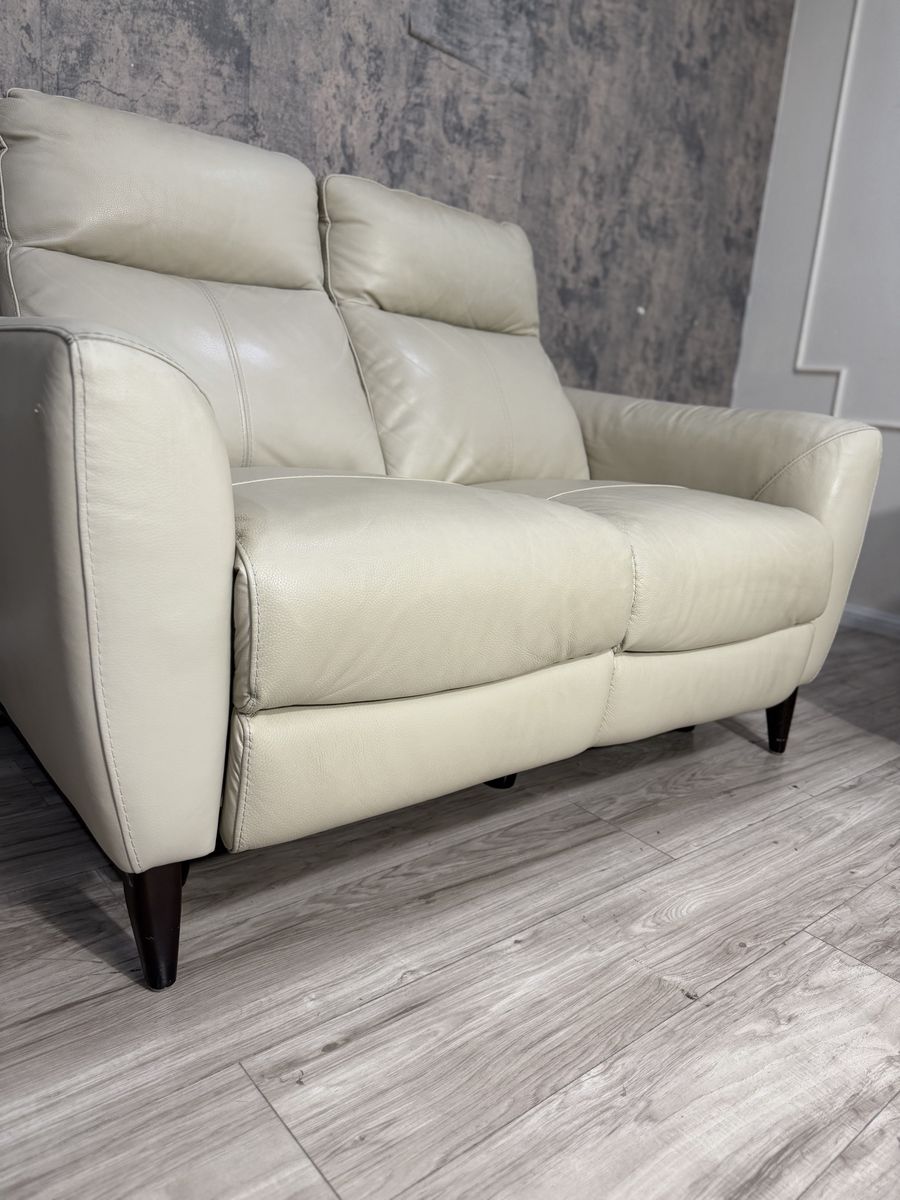 Main image 10
