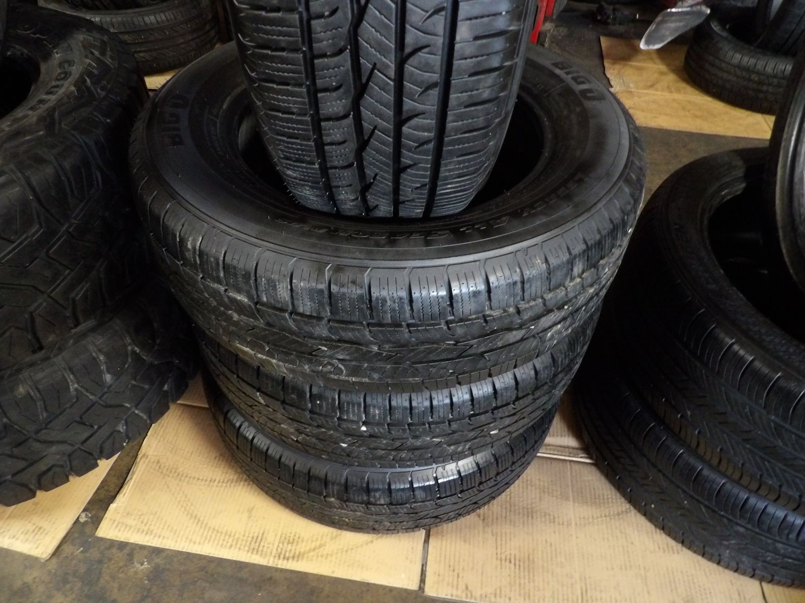 225/65R17 BIG O LEGACY ALL SEASON SET OF USED TIRES