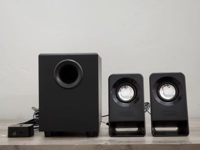 Logitech 2.1 Speakers Z213 for PC and Mobile Devices