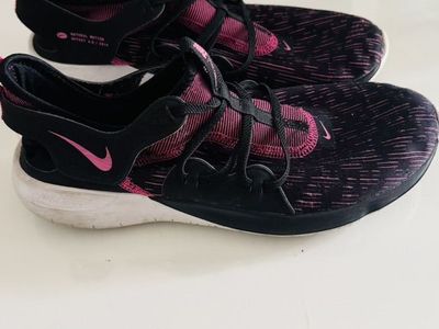 Nike Running Shoes Size 8