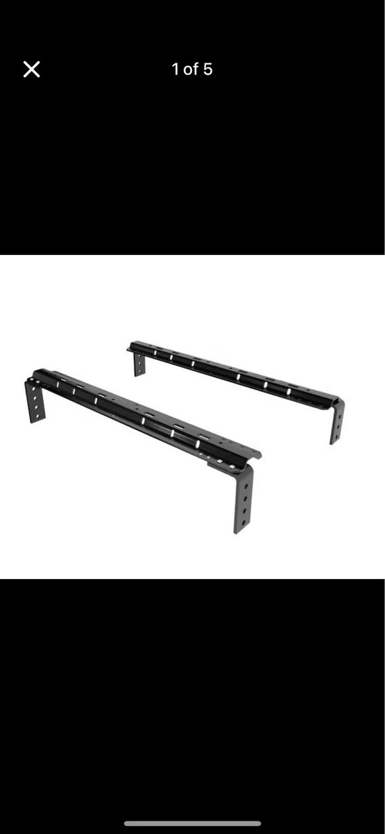 Curt 16100 5th Wheel Base Rails Kit