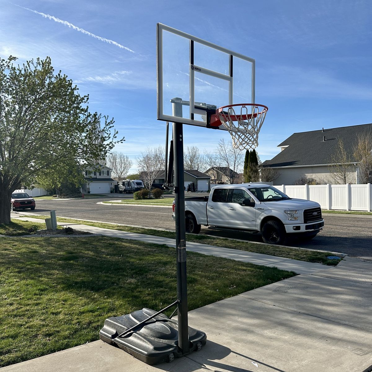 High End - Lifetime Portable Basketball Hoop 54 Inch Acrylic