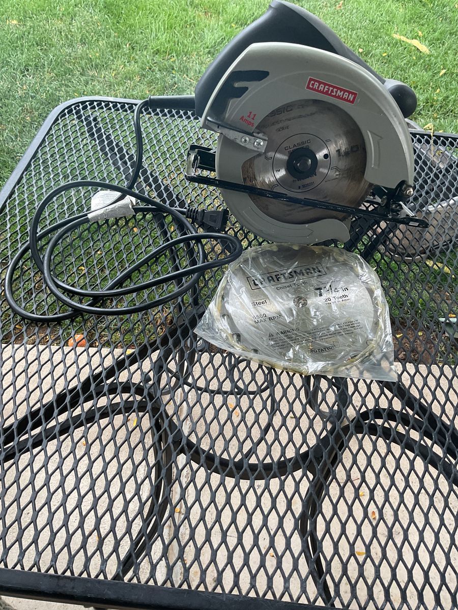 Craftsman 7 1/4 Circular Saw & 1 New Blade