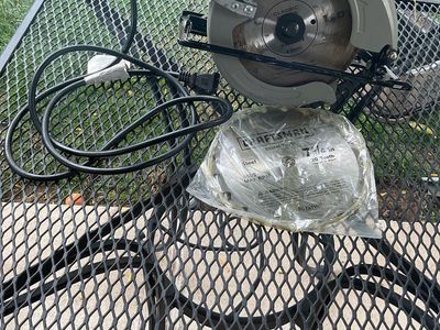 Craftsman 7 1/4 Circular Saw & 1 New Blade