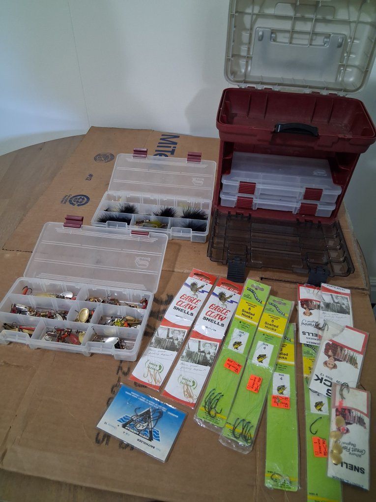 Vintage Fishing Tackle Box w/ Lures, Snell Hooks, and Baitholder Hooks - Eagle Claw & More