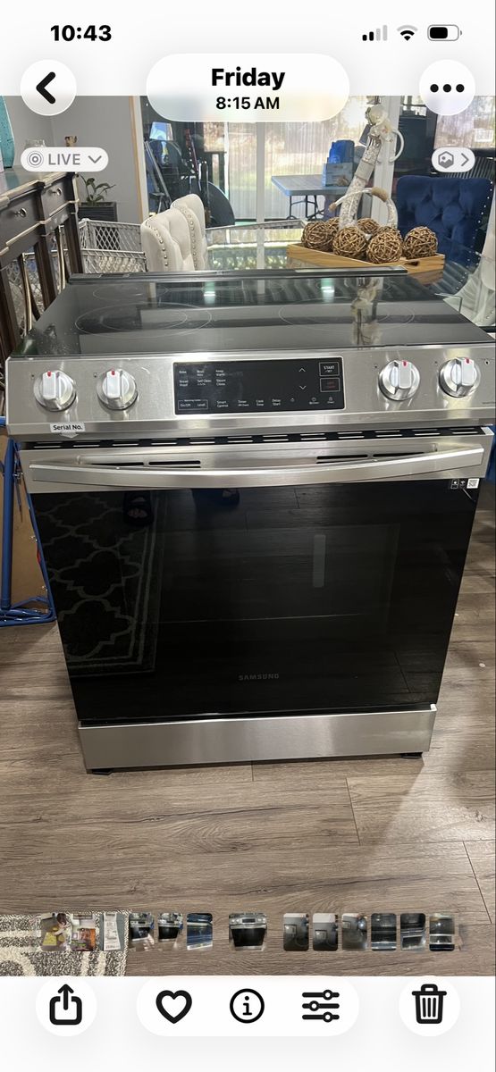 Samsung  SELLING AS IS Only 3 burners working