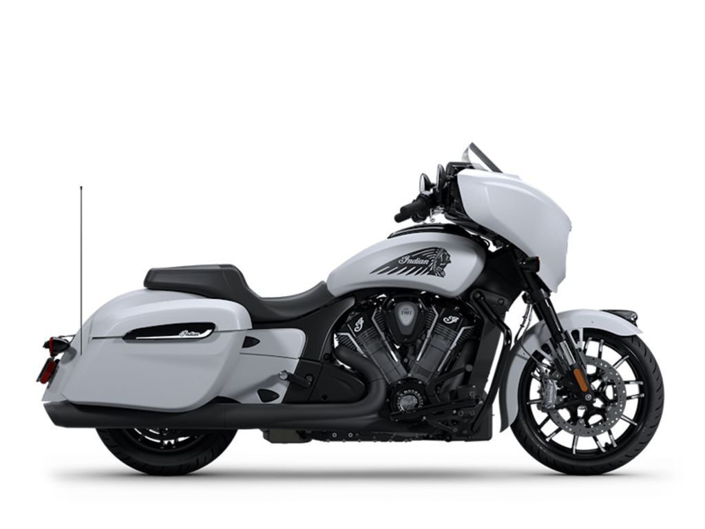 2025 Indian Motorcycle® Chieftain® PowerPlus Dark Horse w/PowerBand Audio Ghost White Metallic Smok