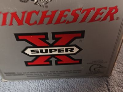 25 rounds Winchester Super-X Drylok Super Steel 12 Gauge 2 3/4 inch mag 1 1/8 oz. 4 Steel Shot Ammo