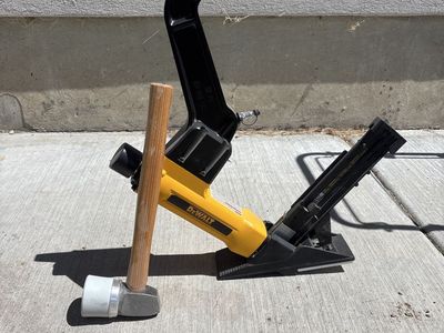 Dewalt Pneumatic Floor Nailer Nail Gun