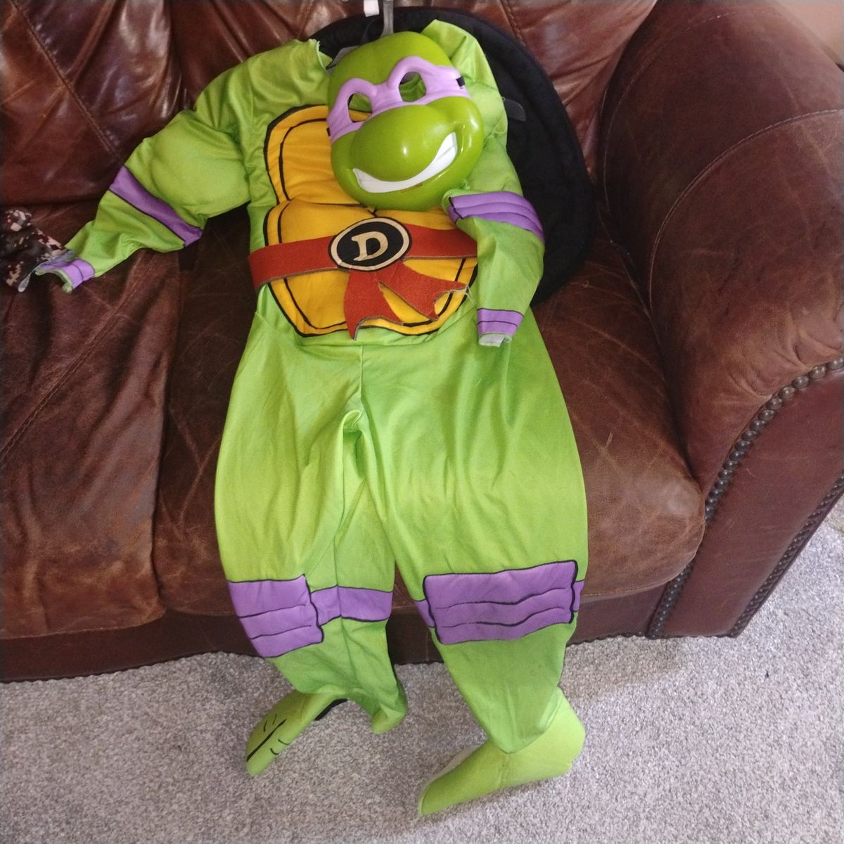 costume