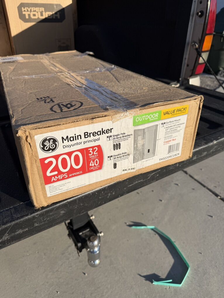 GE 200 Amp 32-Space / 40-Circuit Main Breaker Kit