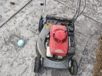 Honda HR216 Mower