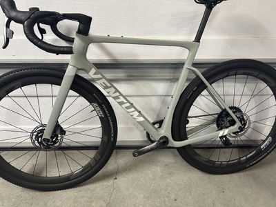 Ventum GS1 Gravel bike L 56 sram force AXS zipp 303