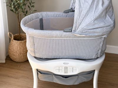 Graco Sense2Snooze bassinet and mattress insert