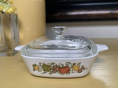 Vintage Corning Ware Dish With Glass Lid