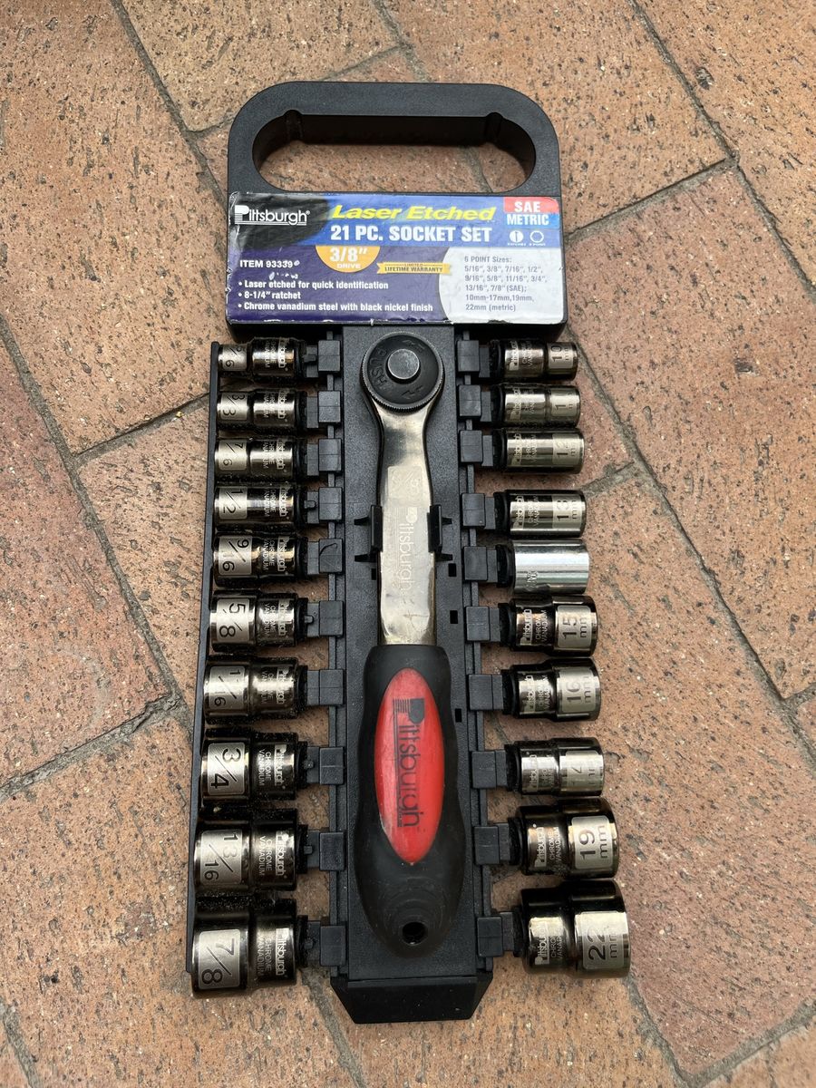 Socket Set 3/8