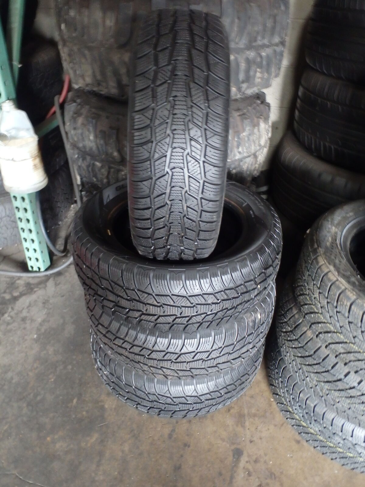 195/60R15 MASTWRCRAFT GLACIER TREX SET OF USED WINTER TIRES