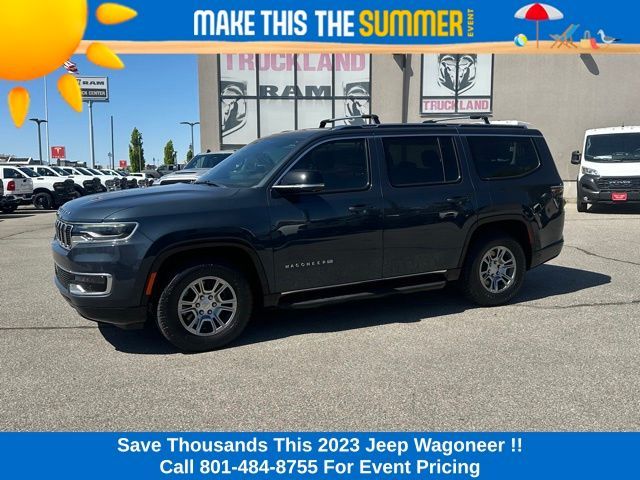 2023 Jeep Wagoneer Base