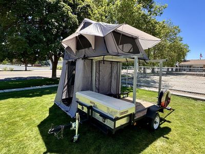 Smittybilt Overlander GEN2 XL Rooftop Tent & Annex on 6'x8' Utility Trailer - Like New