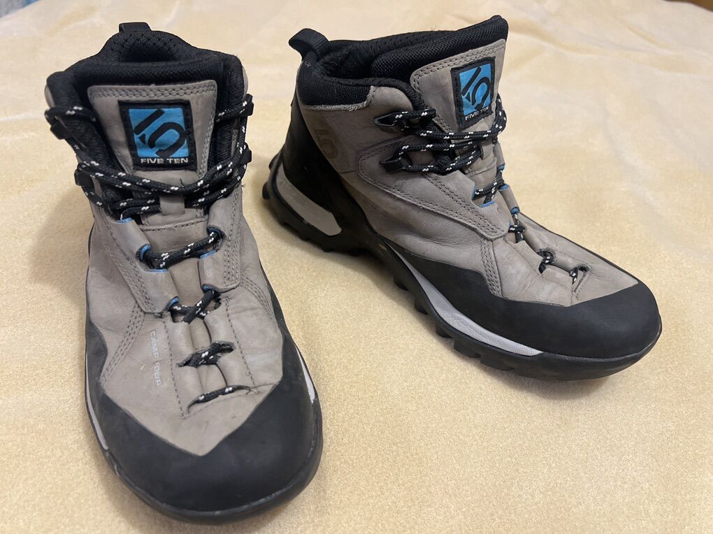 5.10 Camp Four hiking shoes - Wm sz8.5