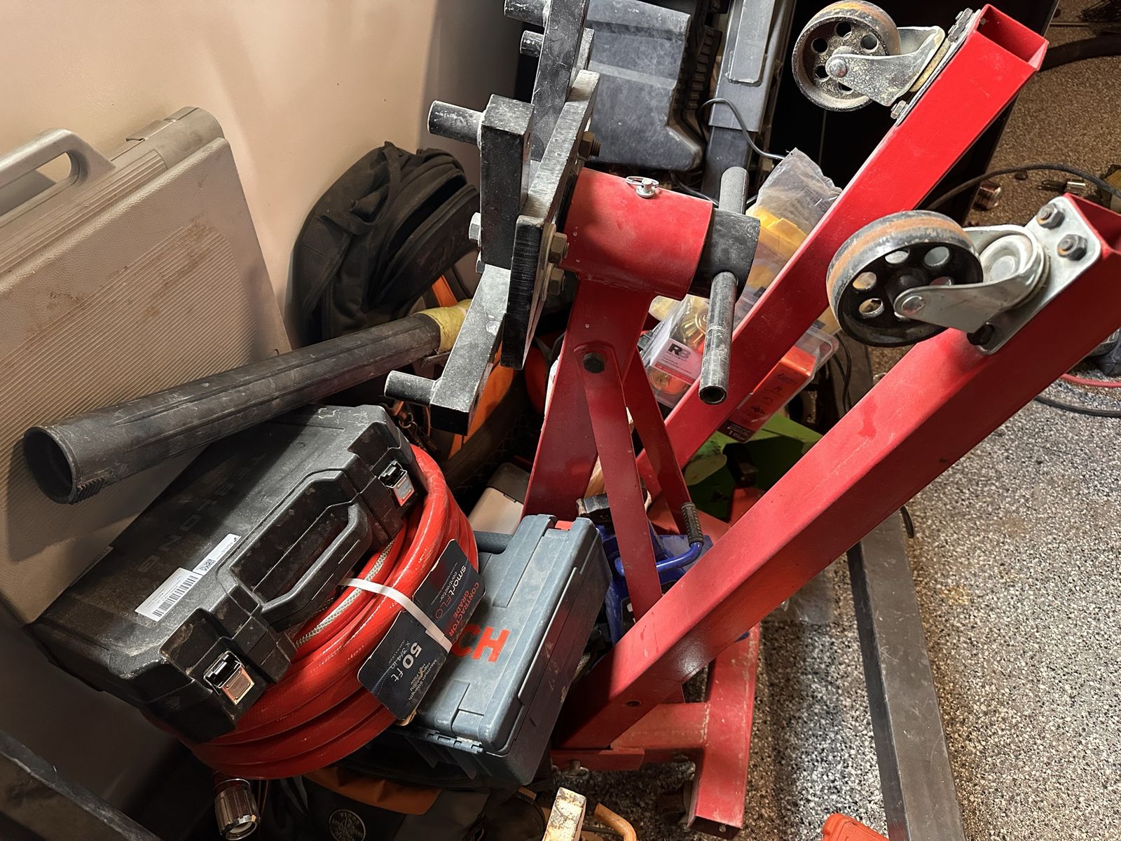 Foldable engine stand