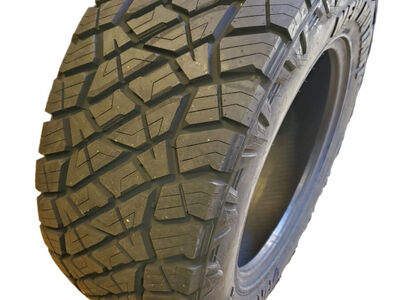 4 PREDATOR NEW MUTANT X-AT BSW LT 33 12.5 18 118Q 10PLY ALL TERRAIN TIRE PRXAT15