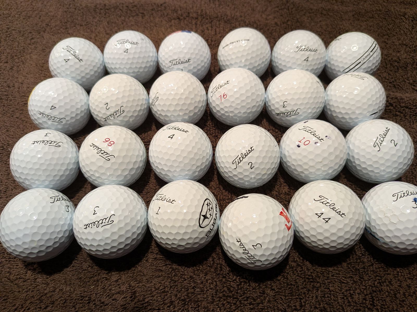 2 Dozen Like New PROV1 Golf Balls