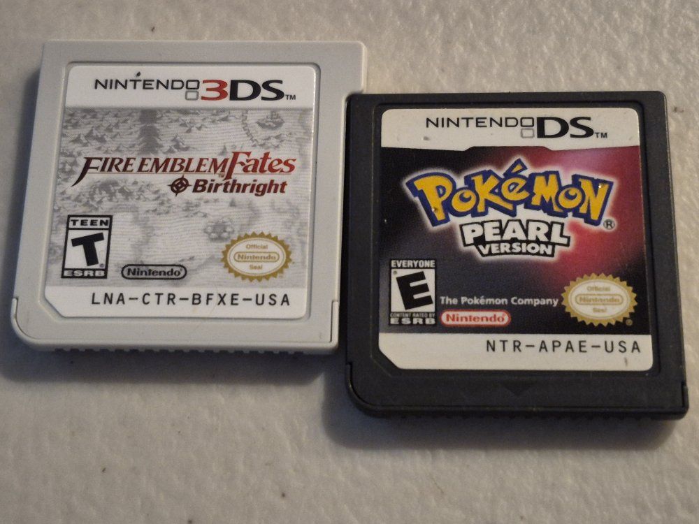2-game bundle, Pokemon Pearl (DS) and Fire Emblem Fates: Birthright (3DS)