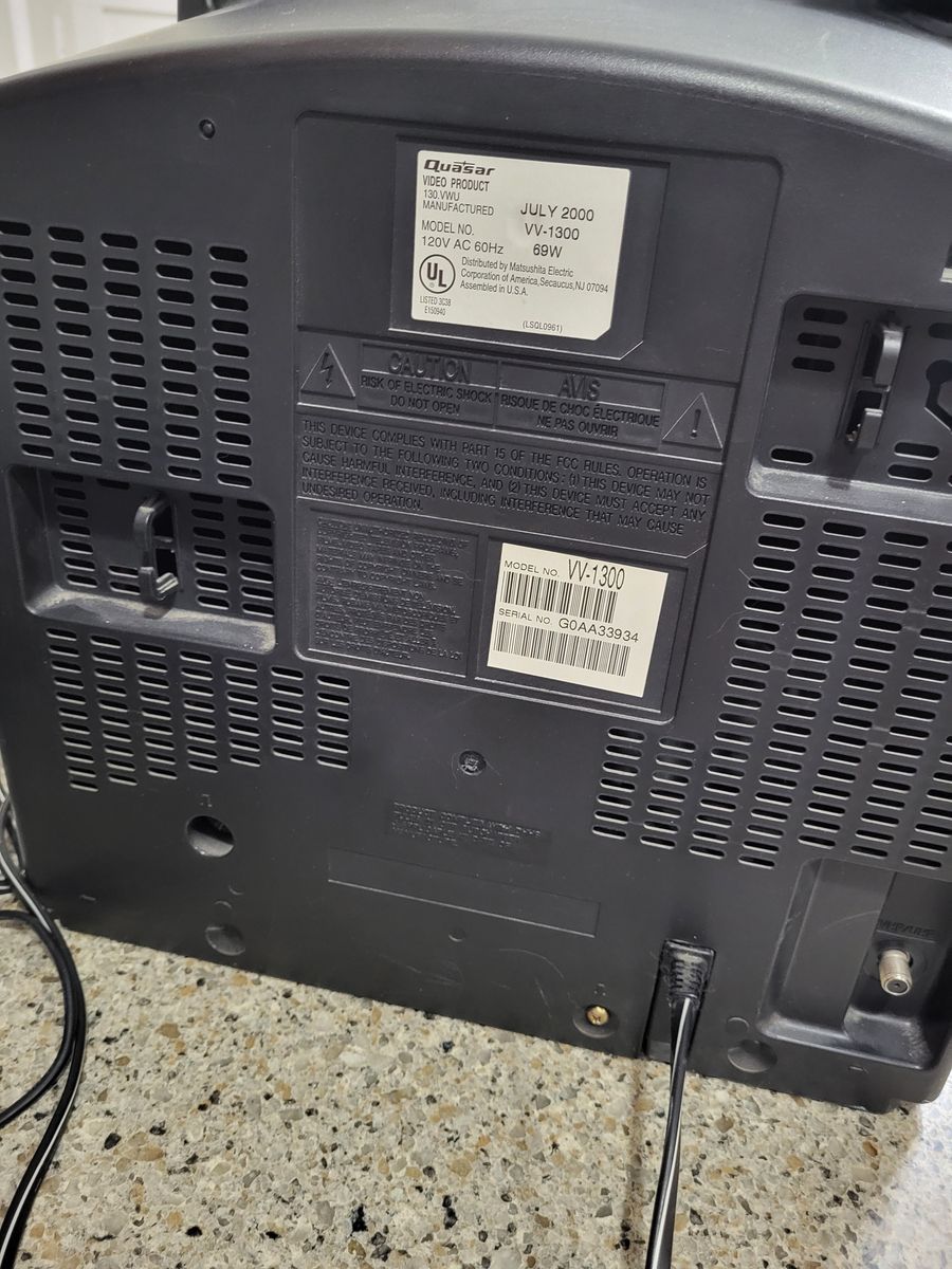 Tv 13 inch crt with vcr
