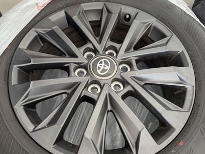 Land Cruiser 20 inch wheels
