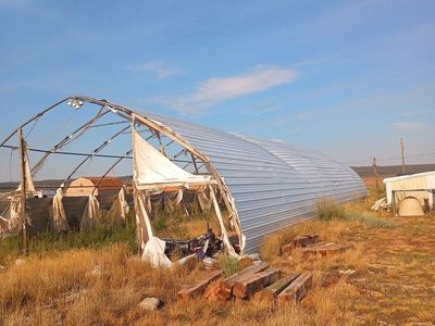 PORTABLE METAL BUILDING 100X32X16 ( NO PERMITS NEEDED ) COST $31,564.00, SELL FOR $15,000.00...