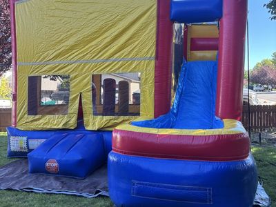 Wet and dry bounce house