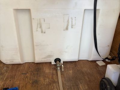 100 Gallon Water Tank