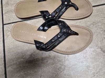 BRAND NEW MARC FISHER SIZES 6&8