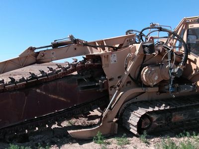 Rock saw, rock trencher, trencher